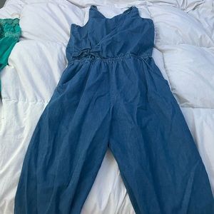 Womens jumper with pockets